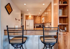 Village Penthouse At Wetterhorn Condo: Ski-In/Out