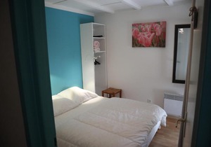 Village sous les pins