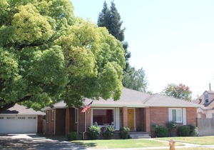 Vintage Downtown Lodi Bungalow