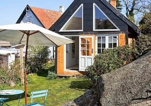 Vintage Holiday Home in Svaneke Near Small Harbor