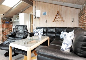 Vintage Holiday Home in Henne With Sauna