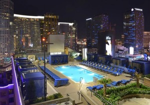 Viva Las Vegas! Scan The Code For 3D Tour! Onsite Pool, Spa