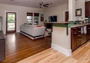 Walking Distance to Zilker! Great Locale - ACL, SXSW, SoCo, COTA. Downtown Home with Saltwater Pool!