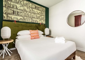 WanderJaunt | Tyler | 3BR Townhouse | Central Austin