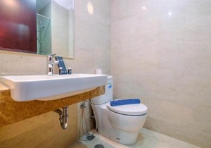 Warm and Cozy Studio Room at Menteng Park Apartment By Travelio