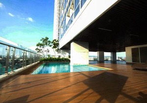 Warm and Cozy Studio Room at Menteng Park Apartment By Travelio
