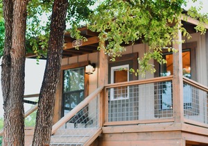 Waterfront Cabin with Kayaking, Paddle boarding, Pool, Hot Tub & more! - SG10