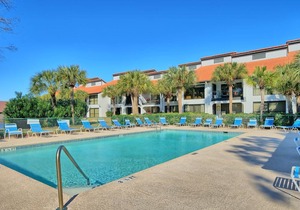Waterfront Condo with Shared Pool, Hot Tub, Only Moments from Beach