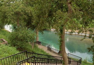 Waterfront Condo on the Comal River