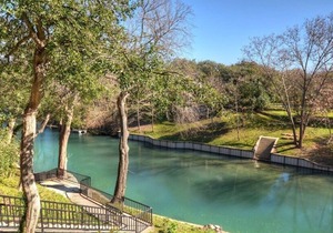 Waterfront Condo on the Comal River.