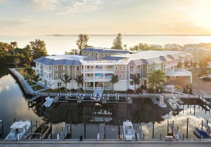 Waterline Marina Resort & Beach Club, Autograph Collection