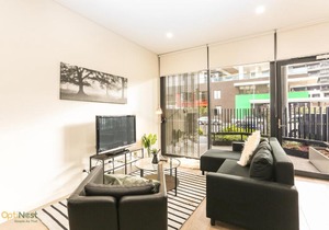 Waterloo Gorgeous 3 bed split-level apartment (覆式三房貴族公寓+車位近市中心)