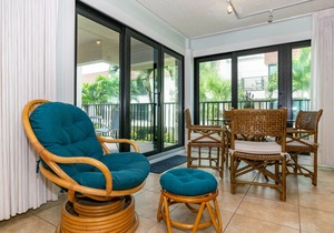 Waters Edge 106S · Pool Lanai · 1-Mo Winter Min