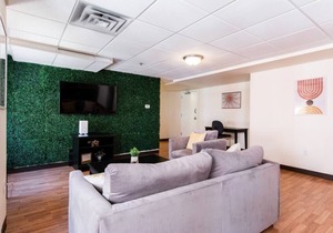 Welcome to the first-class 2BR 1Bath apt in the very heart of Louisville, KY