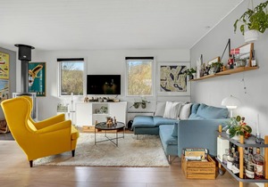 Welcome to this lovely vacation home surrounded by greenery and close to the beach.