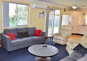 Wenlaw Cottage (Rear) Hat Head