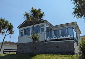 Westbourne invites you to kick back, relax and enjoy the pleasures of beachside living