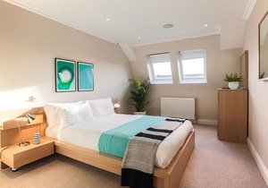 White Hill House 5 - Large Penthouse with Roof Terrace