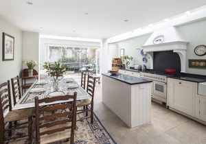 Winchendon Road by onefinestay