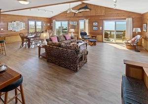 Windsport & Fishing Soundfront Haven- Hot Tub, Cmty Beach Boardwalk, DogFriendly