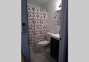 Wine Alley West Suite