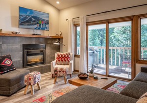 ❄ WInterwood 3 | Perfect Ski Vacation Location | Private In-House Sauna | Close to Mountain