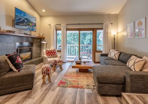 ❄ WInterwood 3 | Perfect Ski Vacation Location | Private In-House Sauna | Close to Mountain