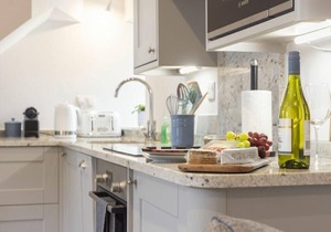 WISTERIA COTTAGE, family friendly, with open fire in Warkworth