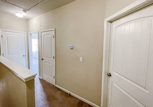 Wonderful 2BD/2.5BA + Gym - Stillwater