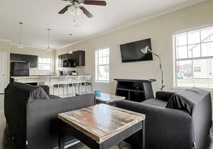 Wonderful 2BD/2.5BA + Gym - Stillwater