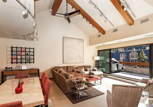 Wonderful Durant Penthouse