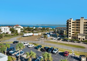 Wraparound Balcony-HUGE Pool-Stunning Views-3BR/3BA Emerald Dolphin 510