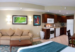 Wyndham Palm-Aire | 2BR Suite Pool & Resort Access