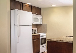 Wyndham Palm-Aire | 2BR Suite Pool & Resort Access