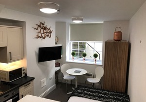 Your Apartment Berkeley Sq Pads #9