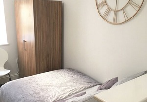 Your Apartment Berkeley Sq Pads #9