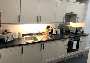 Your Apartment Berkeley Sq Pads #9