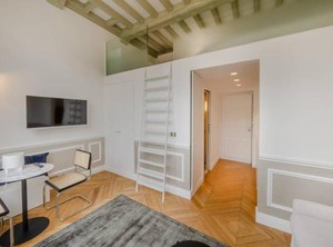 Standing Tour | Faubourg Saint-Germain