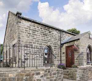 Accommodation Alton Chesterfield 