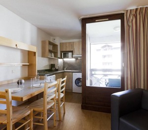 Resort Ski Locker Brides Les Bains 