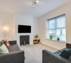 Drws Nesaf Townhouse 