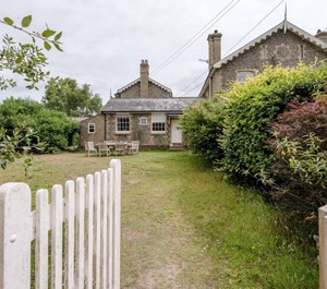 Shellpit Cottages Thorpeness Air Manage Suffolk 