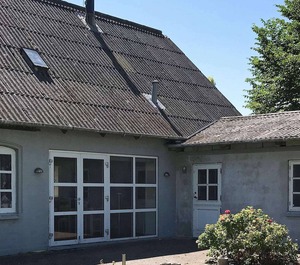 Holiday Terrace 