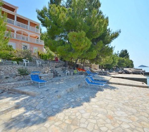 Apartments Dinko 