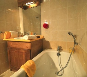 Resort Swimming Terrace Ski Locker 