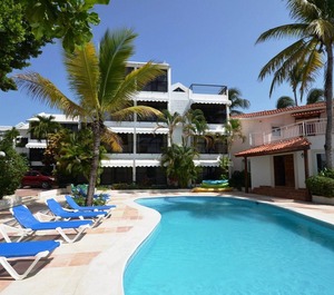 Resort Everything Cable 