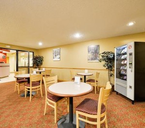 Americas Value Inn East Syracuse 