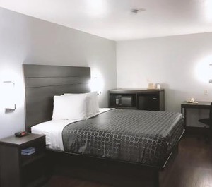 Sky Palace Inn 