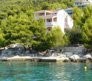 Karbuni Sea Terrace Air Conditioning 