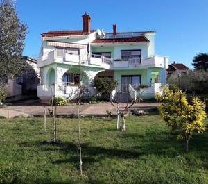 Apartments Ivan Kožino 